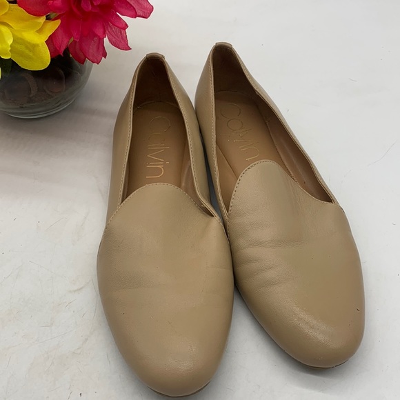Calvin Klein tan leather slip n loafers size 8 MCL5005F - Picture 1 of 9